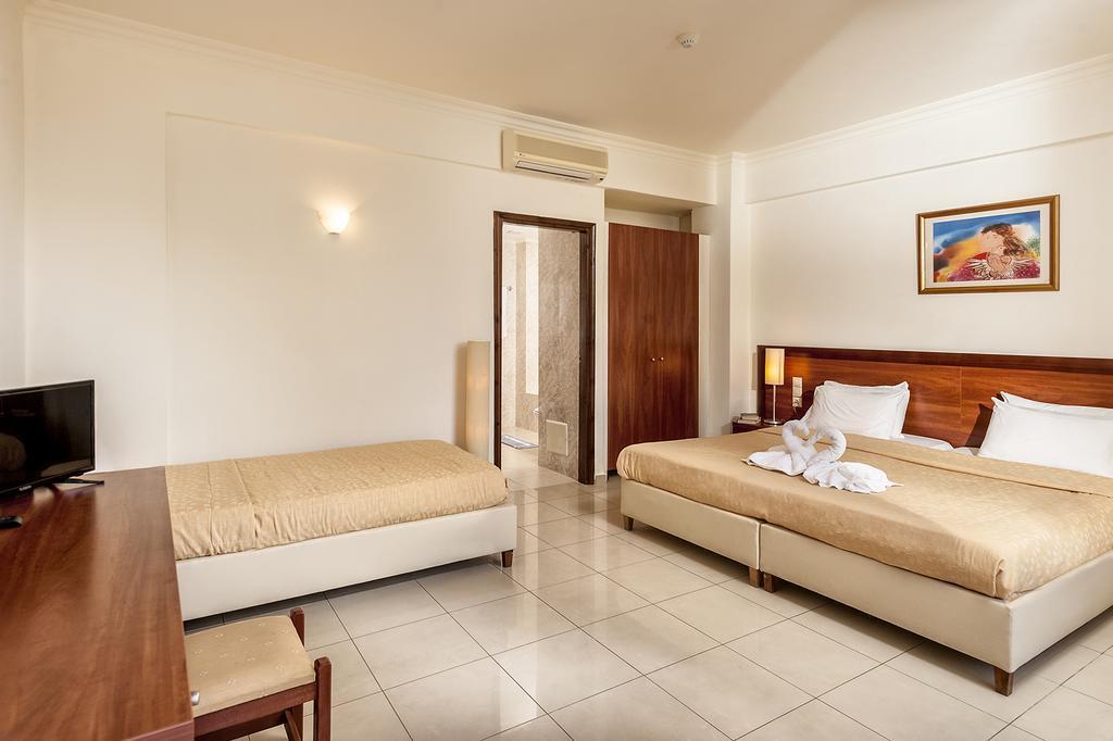 Adelais Hotel Tavronitis Eksteriør bilde